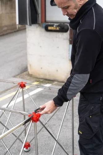 Stahovací pracovní stůl nůžkový (28918)